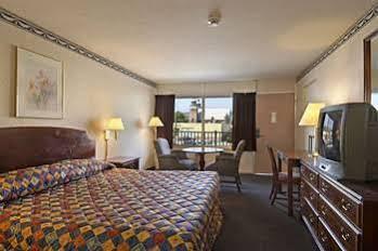 Red Carpet Inn And Suites スクラントン（ペンシルベニア州） エクステリア 写真