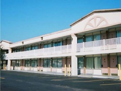 Red Carpet Inn And Suites スクラントン（ペンシルベニア州） エクステリア 写真